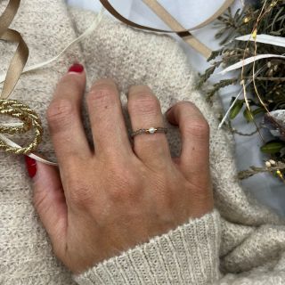 Ochrana, Vyrovnanost, Intuice Prstýnek z minerálů - Záhněda 🌫️ Záhněda pomáhá odplavit stres a negativní emoce 🌍 Uzemňuje...